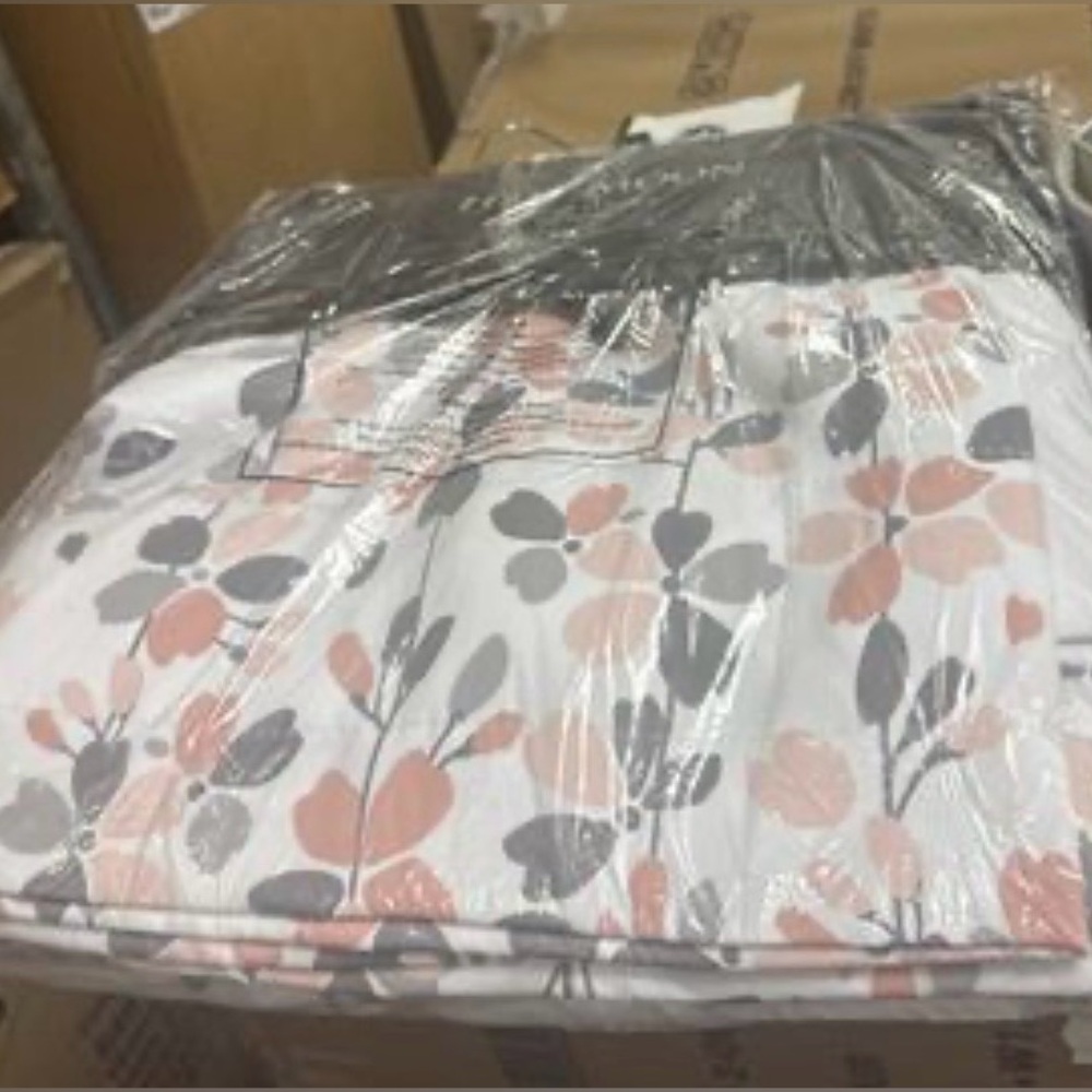 Lush Decor Weeping Flowers Room Darkening Curtain Panel Pair 52"W x 84"L - Picture 7 of 7